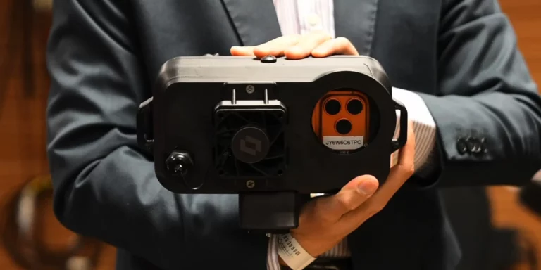 Futbolda iPhone 17 Pro Detayı!