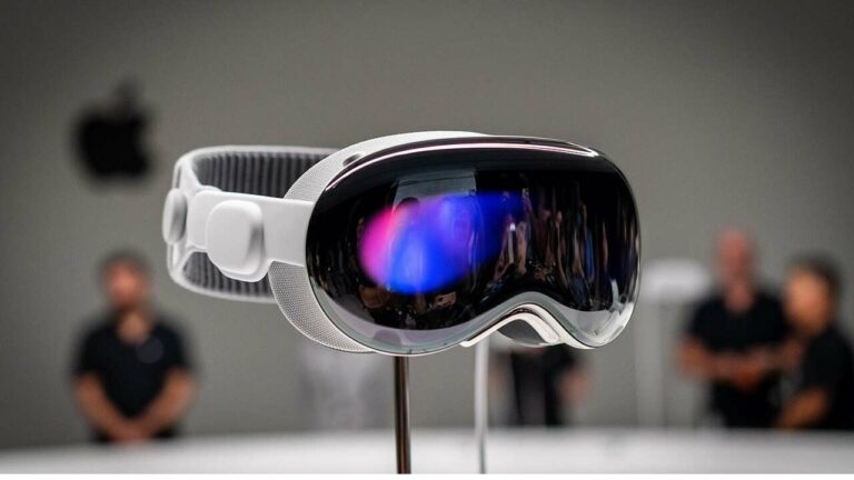 Apple Geri Adım Attı: Vision Pro Üretimi Kesiliyor!