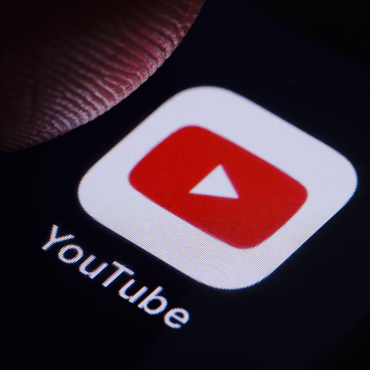 Apple Vision Pro, YouTube uygulaması, VisionOS, M5 prosedürci, 8K video, Juno, Supercut, Netflix, XR teknolojisi, uzaysal malumatsayar