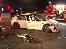 Tesla, İstanbul, Otopilot, Kaza, Hava Yastığı, Kullanıcı Hatası, Elektrikli Otomobil, Güvenlik