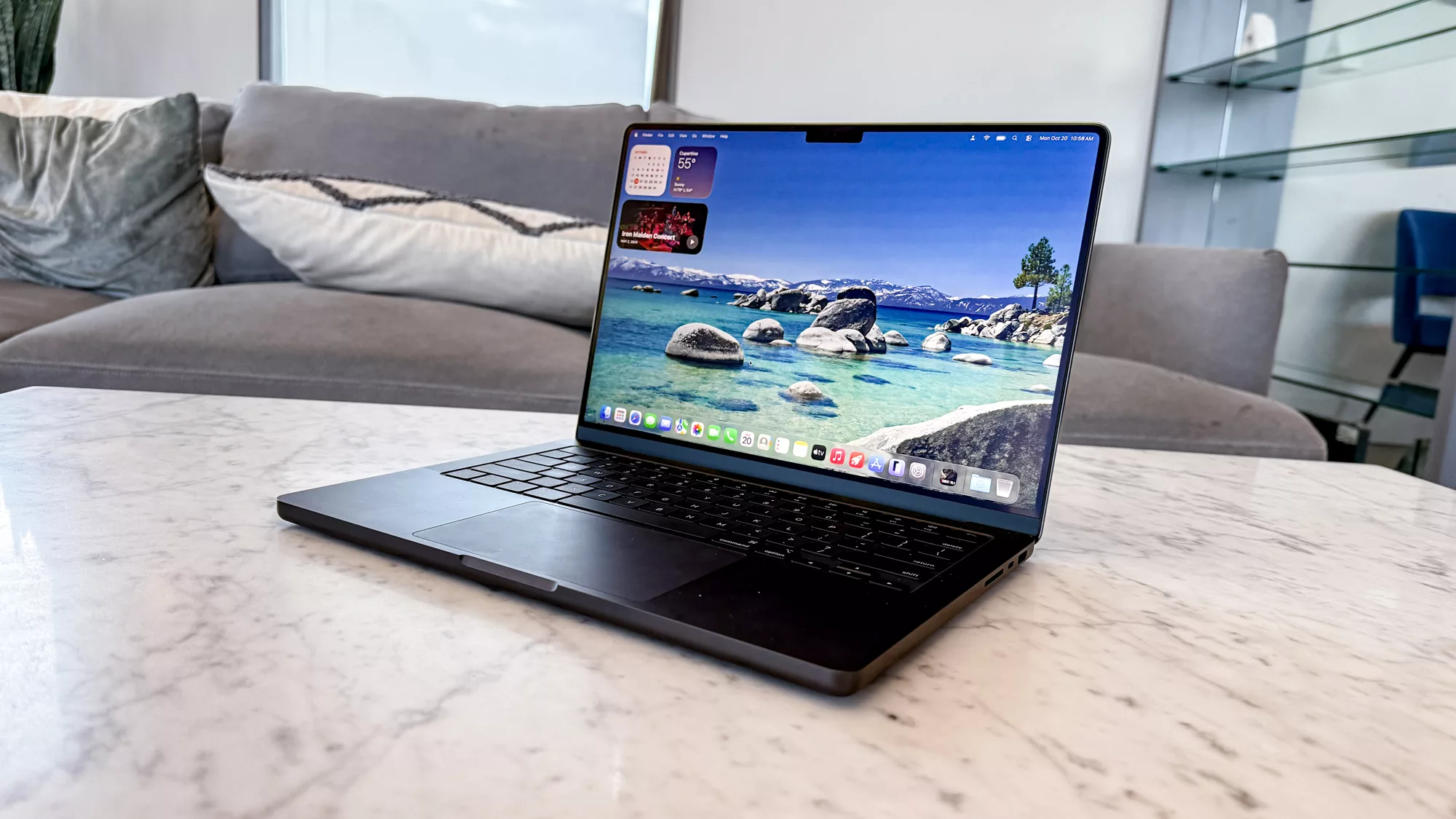 MacBook Pro, M5 Pro, M5 Max, Apple, macOS Tahoe, HomePod mini, Xcode 26.3