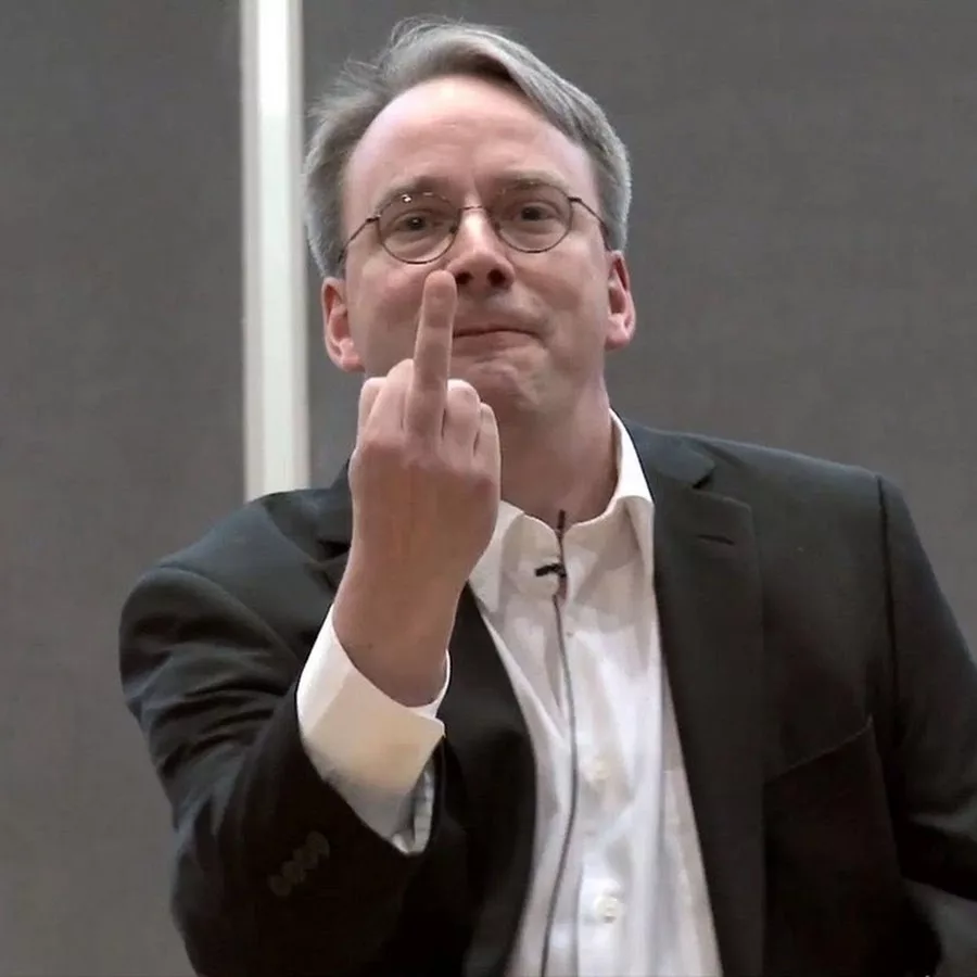 Linux, Linus Torvalds, Linux Çekirdeği, Açık Kaynak, Veraset Planı, Yazılım Geliştirme, Teknoloji Yönetimi