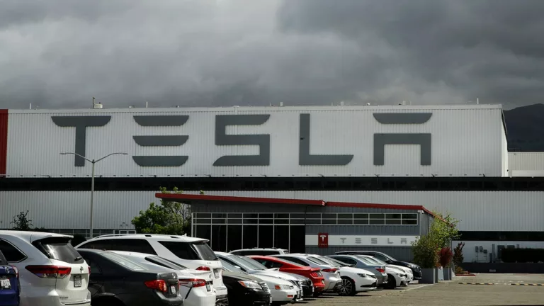 Tesla Devlete Dava Açtı!