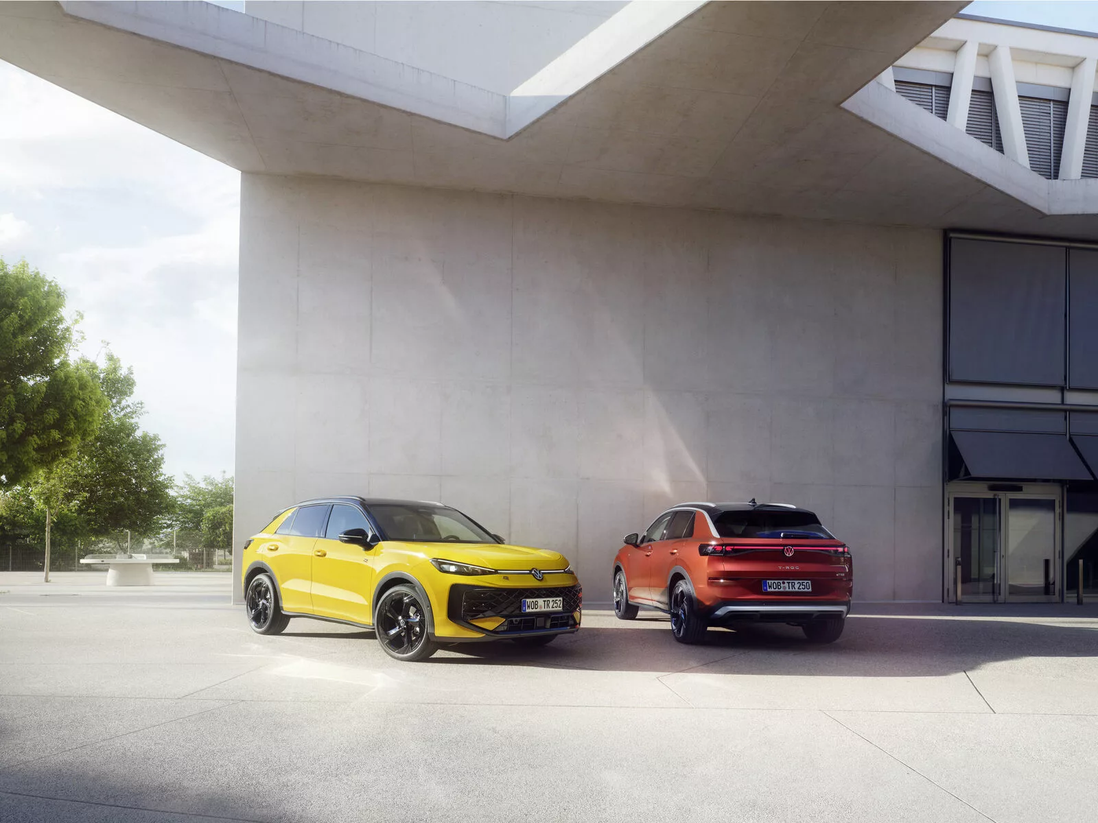 Yeni Volkswagen T-Roc, Volkswagen SUV modelleri, T-Roc özellikleri, Hibrit T-Roc, MQB Evo platformu, T-Roc motor seçenekleri, Volkswagen Mart kampanyası