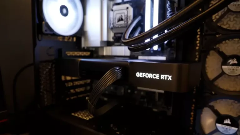 Nvidia RTX 5090 Aldı! Kutudan Çamaşır Tozu Çıktı!