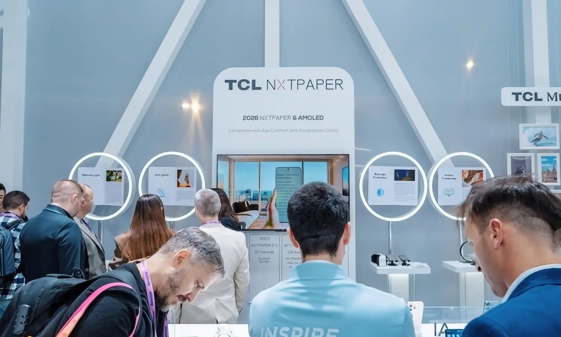 TCL Dünyanın İlk AMOLED NXTPAPER Ekranını Tanıttı