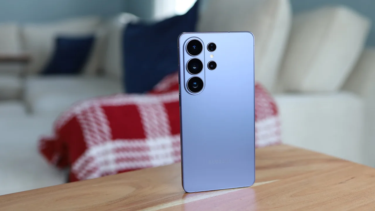 Samsung, Galaxy S26, Galaxy S25, yazılım güncellemesi, güvenlik yaması