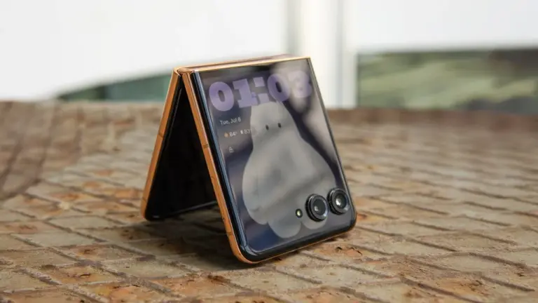 Motorola, Razr 70 Plus, katlanabilir telefon, akıllı telefon, teknoloji