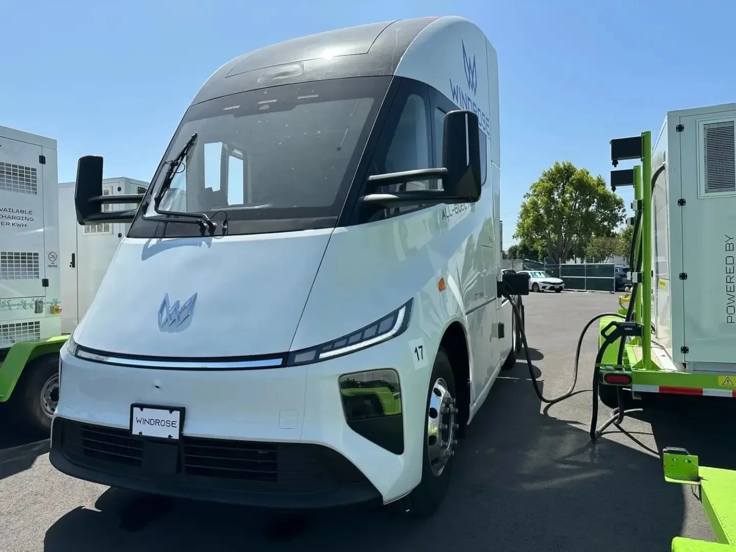 Windrose Global E700, Tesla Semi rakibi, elektrikli tır, Windrose R700, Çinli elektrikli araçlar