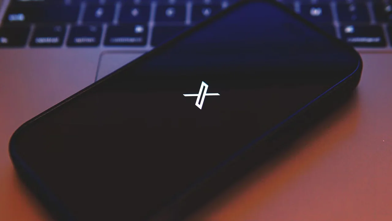 X’de Topluluklar Dönemi Sona Eriyor!