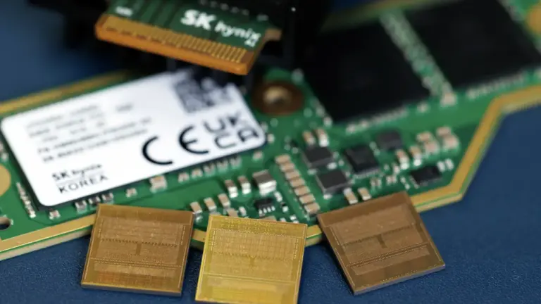 Micron, DRAM, DDR4, Virginia, yarı iletken