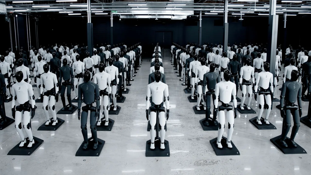Bu Fabrika Saatte Bir İnsansı Robot Üretiyor
