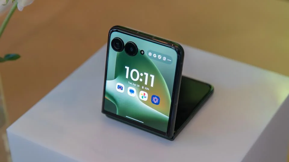 Motorola, Razr 2026, Android güncelleme, katlanabilir telefon, yazılım desteği