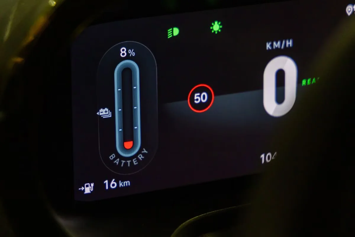 Tesla Model Y, Fiat Grande Panda E, elektrikli araç, menzil testi, enerji tüketimi