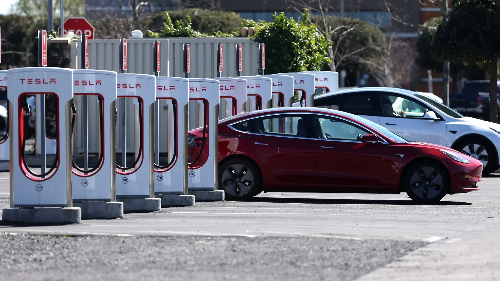 Tesla, Supercharger, elektrikli araç, şarj ücreti, zam