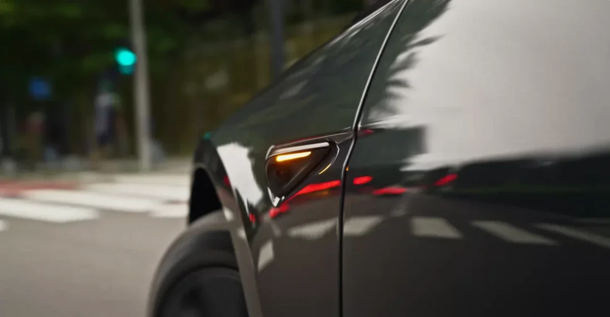 Tesla, Tesla Vision, hava yastığı, otomobil güvenliği, yazılım güncellemesi