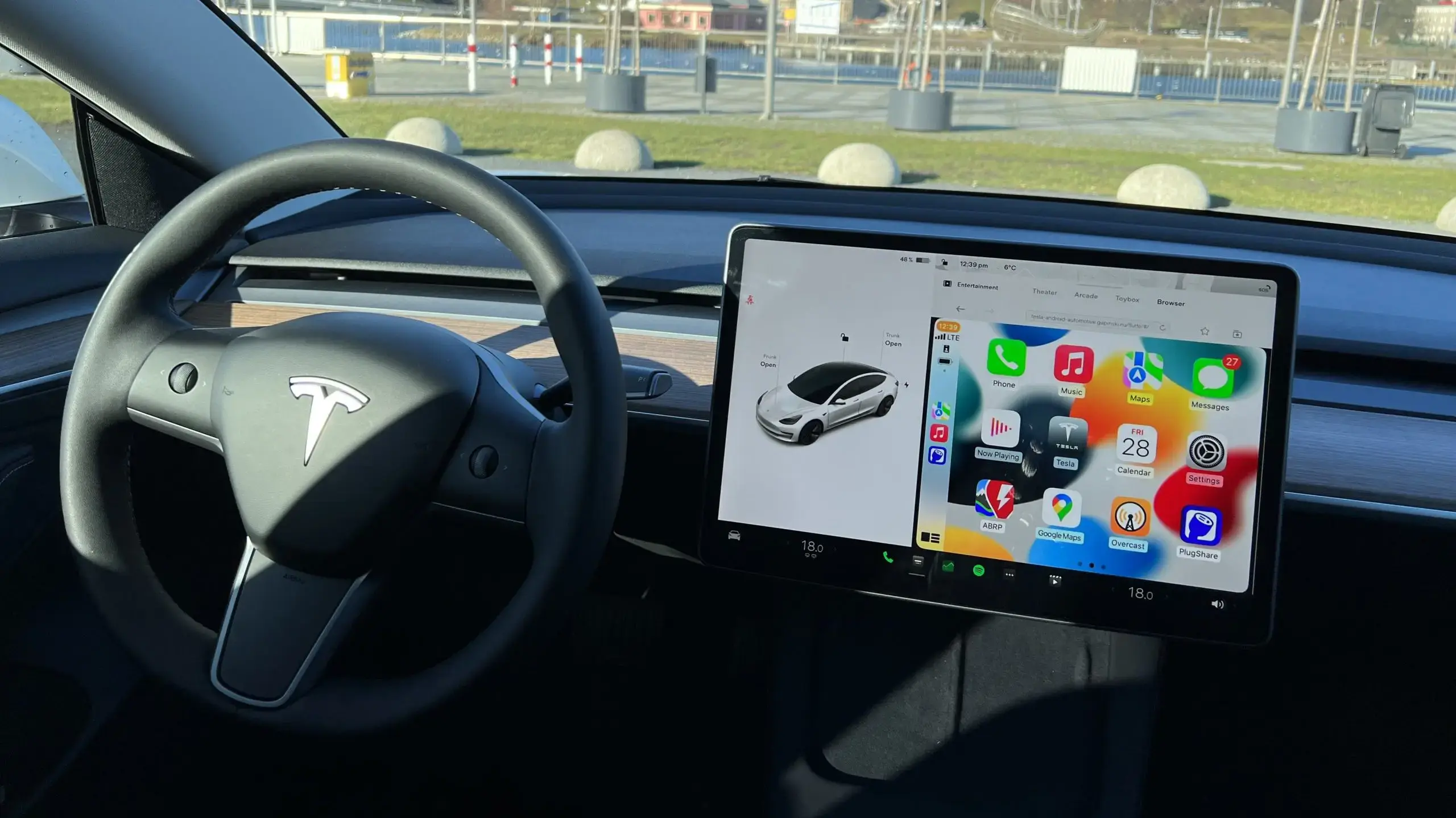 Apple’ın Yeni Hamlesi: Tesla’lara CarPlay mi Geliy