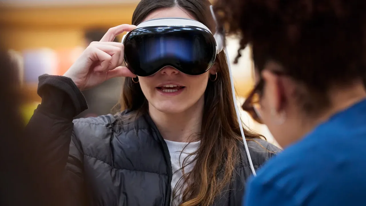 Apple Vision Pro Yöneticisi OpenAI’a Geçti