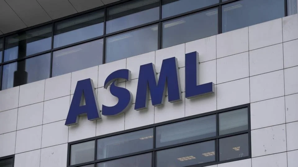 asml-avrupanin-en-degerli-sirketi-oldu featured image