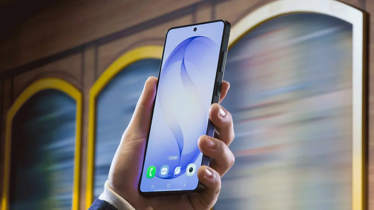 Galaxy S26 Ultra Ekranı Neden Ekran Koruyucuya İht