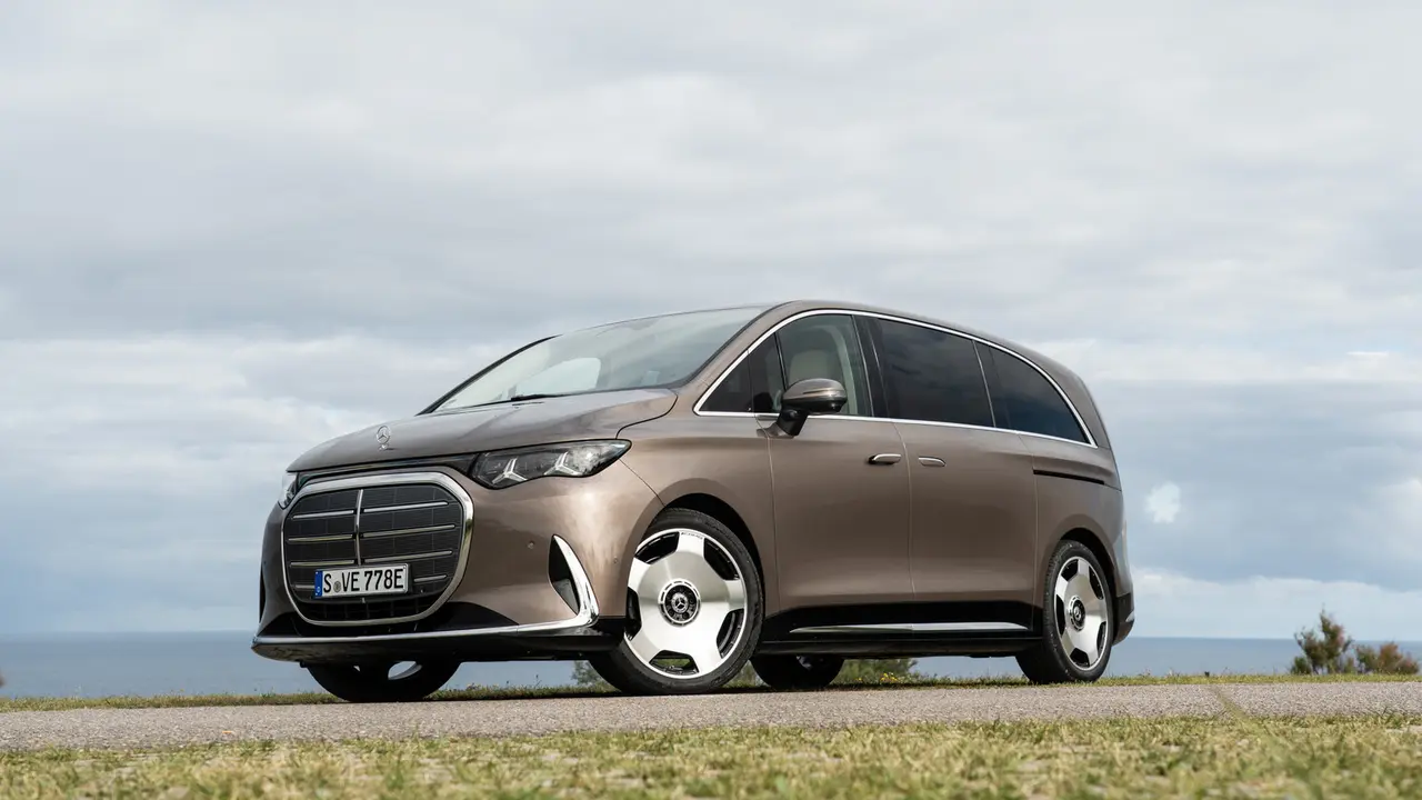 Mercedes-Benz VLE 2028: Tekerlekler Üzerindeki 8K Sinema Deneyimi