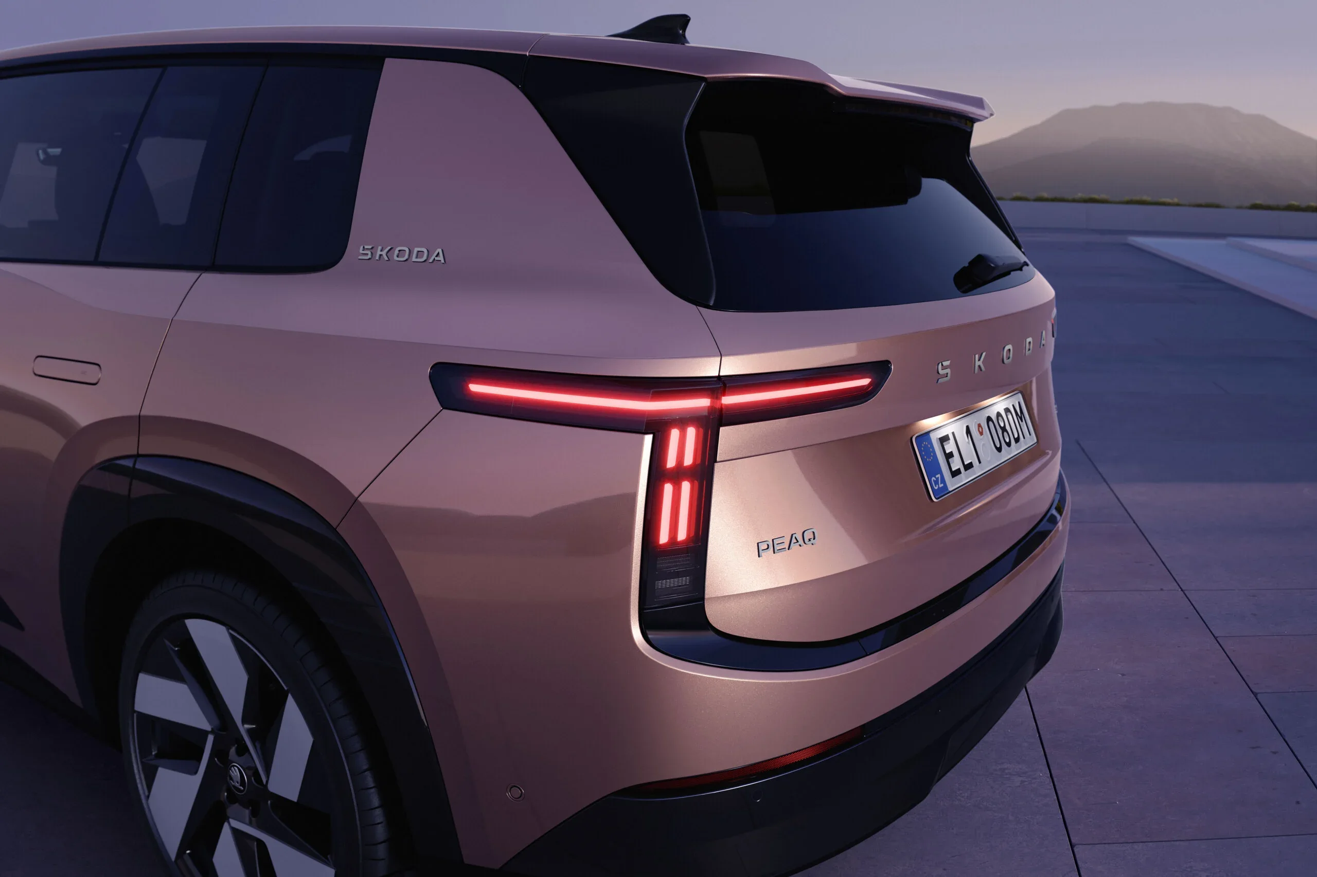tamamen-elektrikli-skoda-peaq-tanitildi-iste-ozellikleri featured image