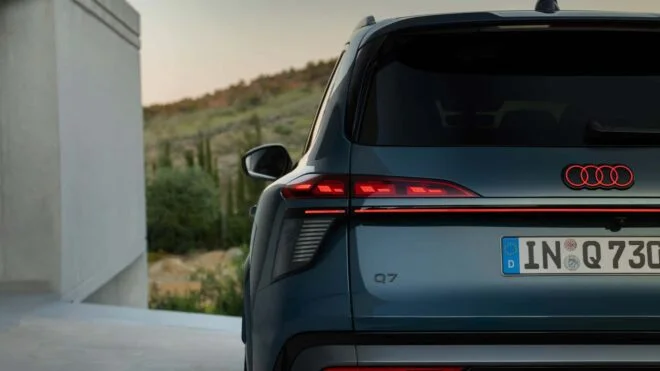 yeni-audi-q7-ve-sq7-tanitildi featured image