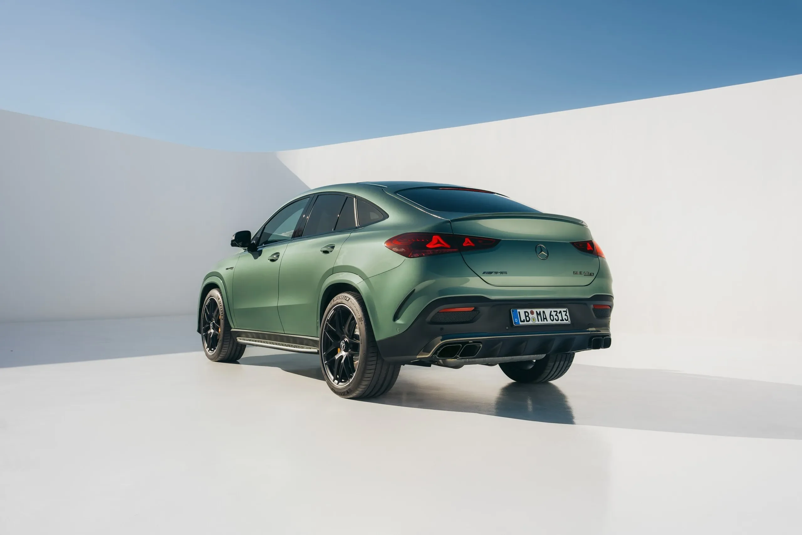 yeni-m177-evo-motorlu-mercedes-amg-gle-ve-gls-tanitildi featured image