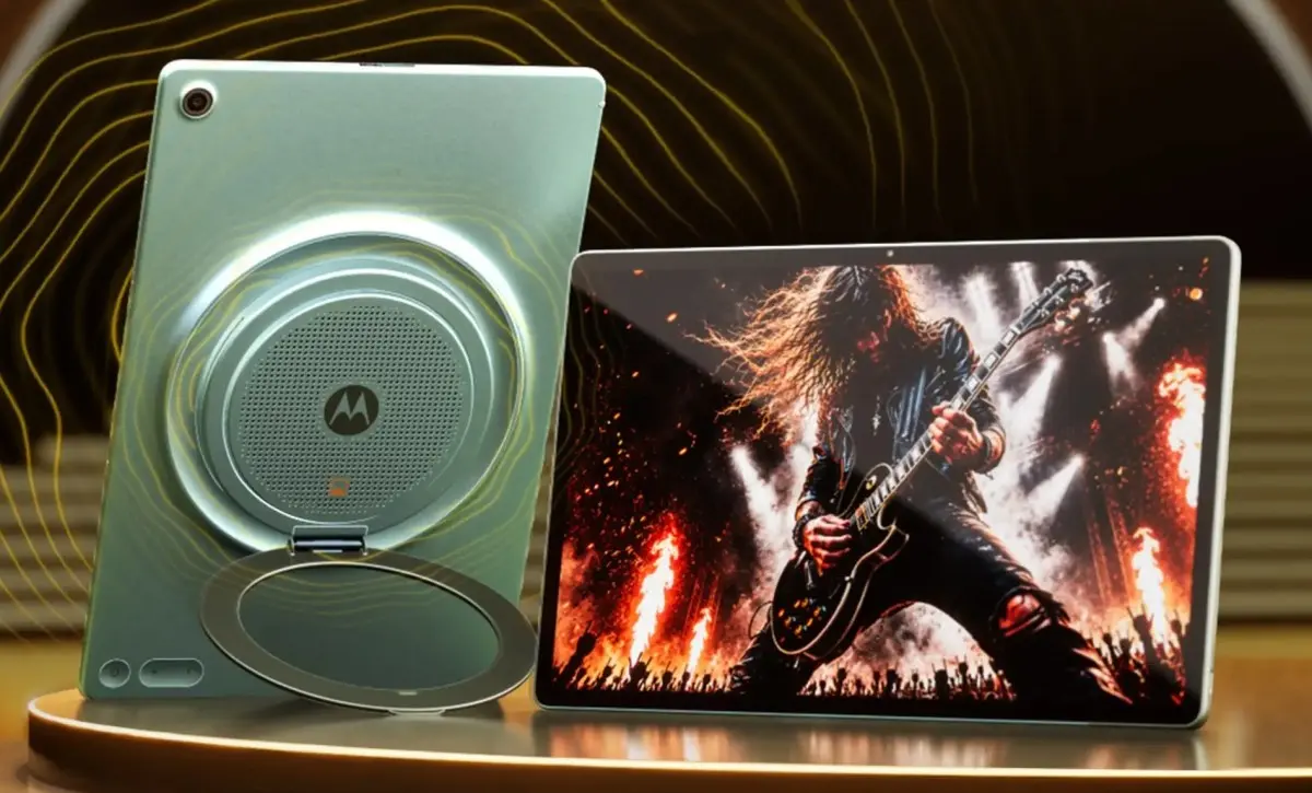 Moto Pad 70 Groove 9 Hoparlörlü Ses Sistemi ile Geliyor