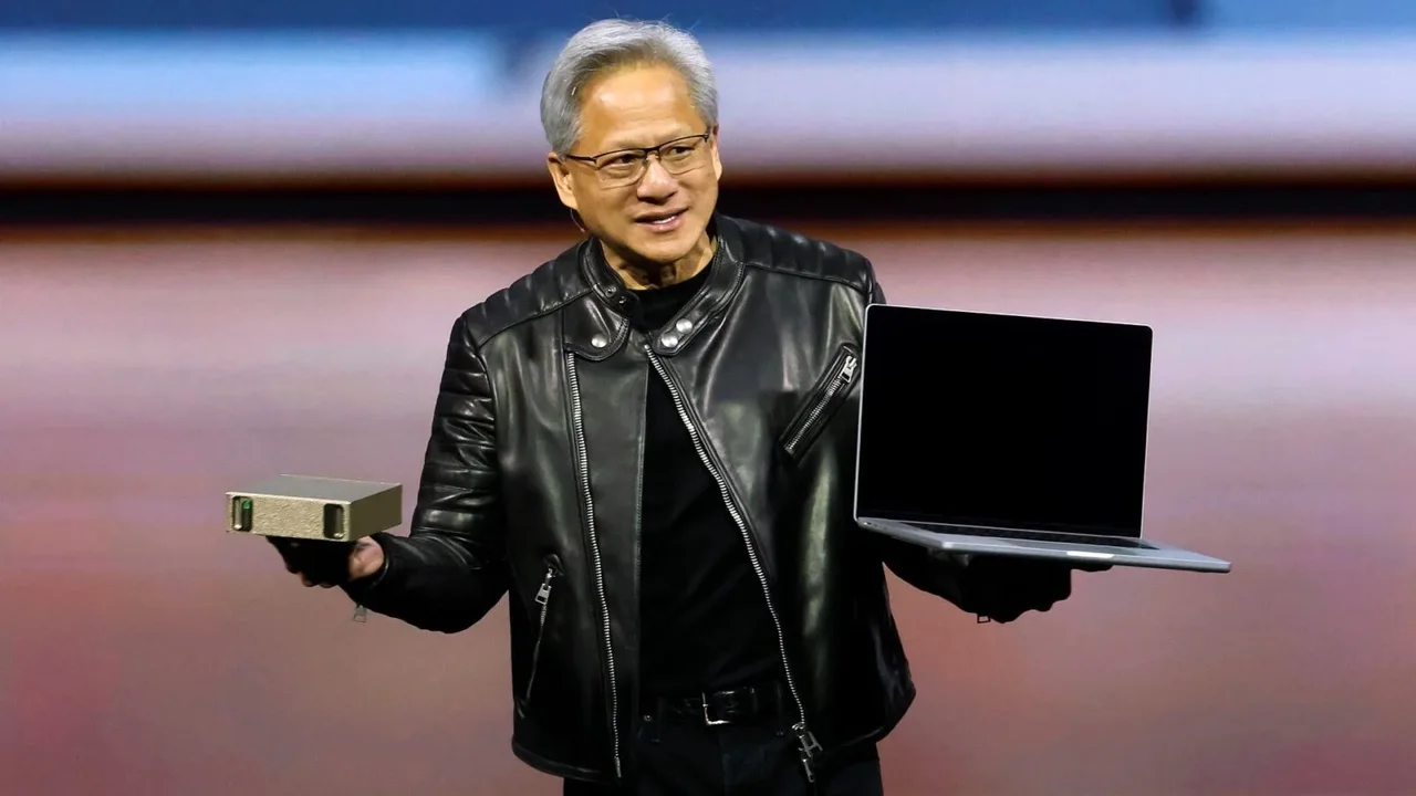 Jensen Huang, Nvidia, Sotheby's, deri ceket, açık artırma
