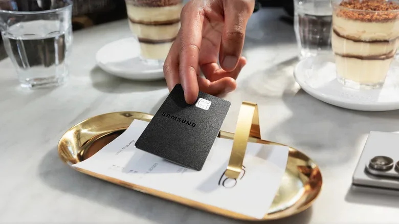samsung-galaxy-card-duyuruldu-iste-tum-detaylar featured image