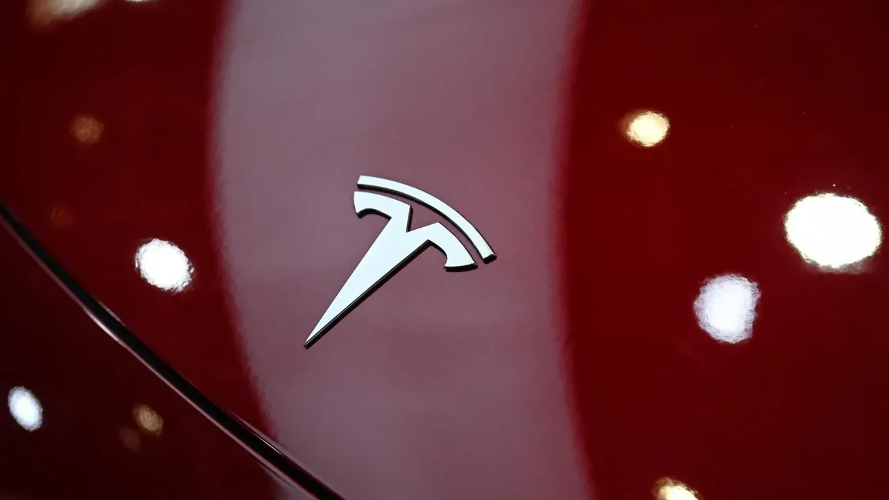Tesla Gelirlerini Artırdı Ancak Nakit Akışında Sıkıntı Yaşıyor