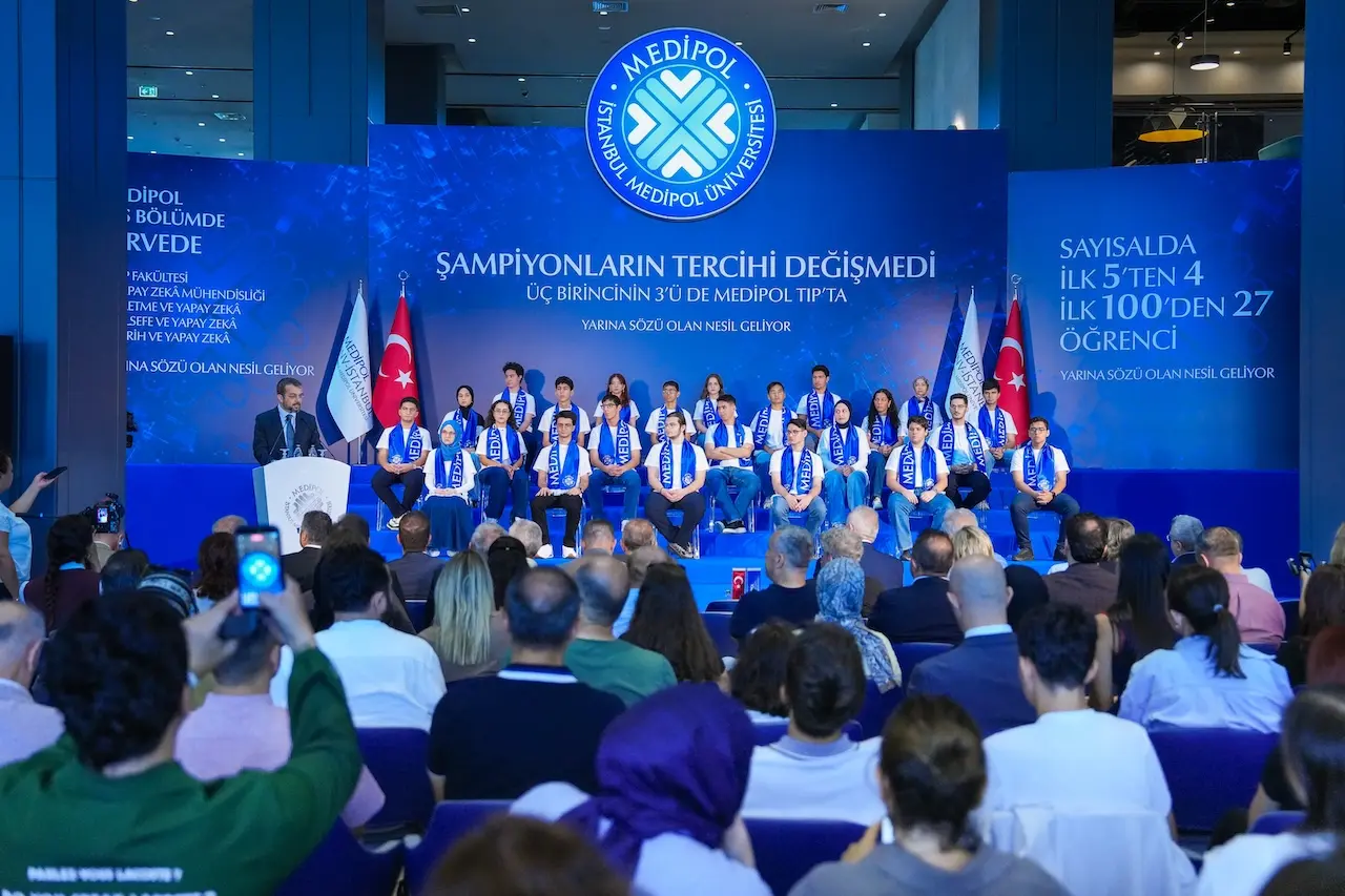 YKS 2026 Şampiyonlarının Tercihi Değişmedi: Zirve Yeniden İstanbul Medipol’ün Oldu