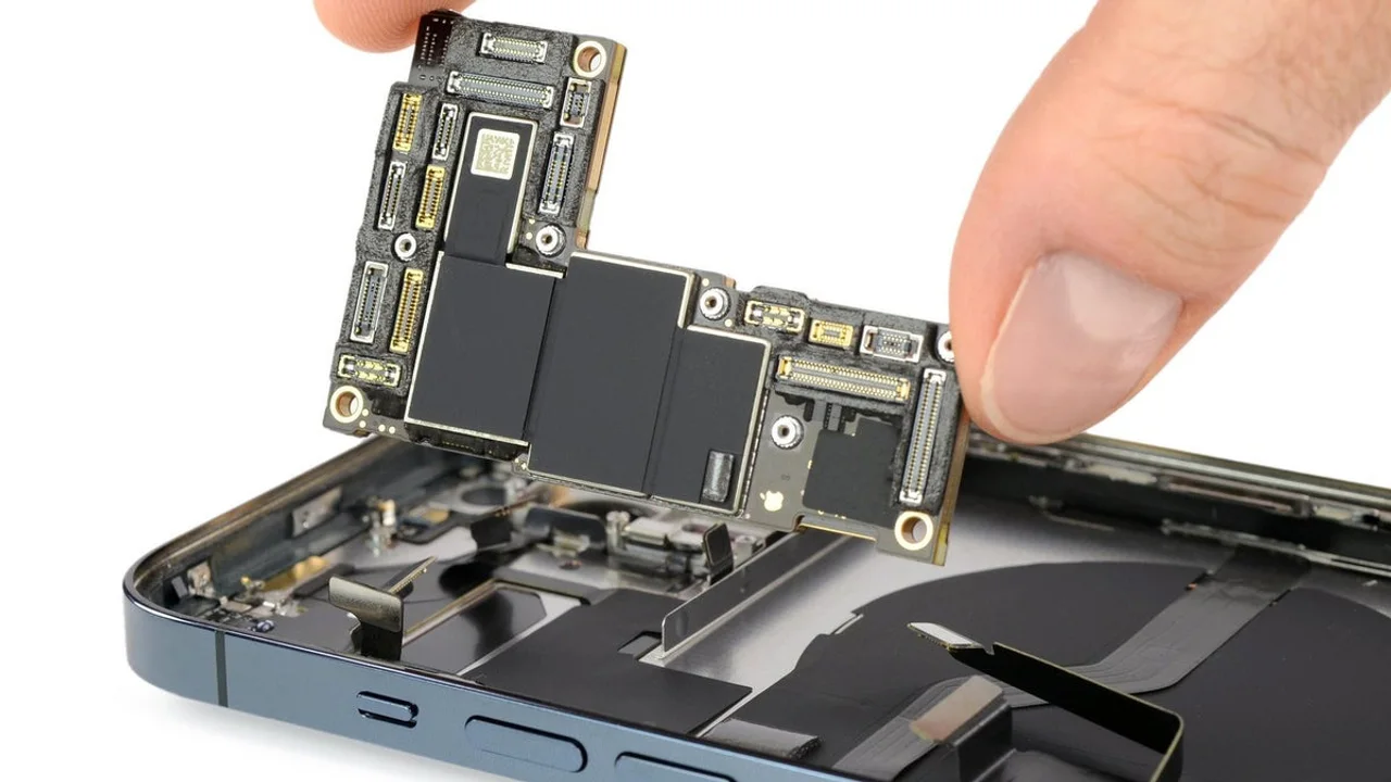 Bellek Krizi Apple’ı Çinli Tedarikçilere Yönlendiriyor