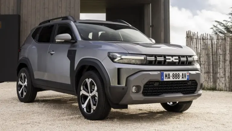 Dacia'dan Yeni Kompakt SUV: Baby Duster Yolda — Dacia Baby Duster, Renault Bridger, kompakt SUV modeli, Dacia yeni SUV, Suzuki Jimny rakibi