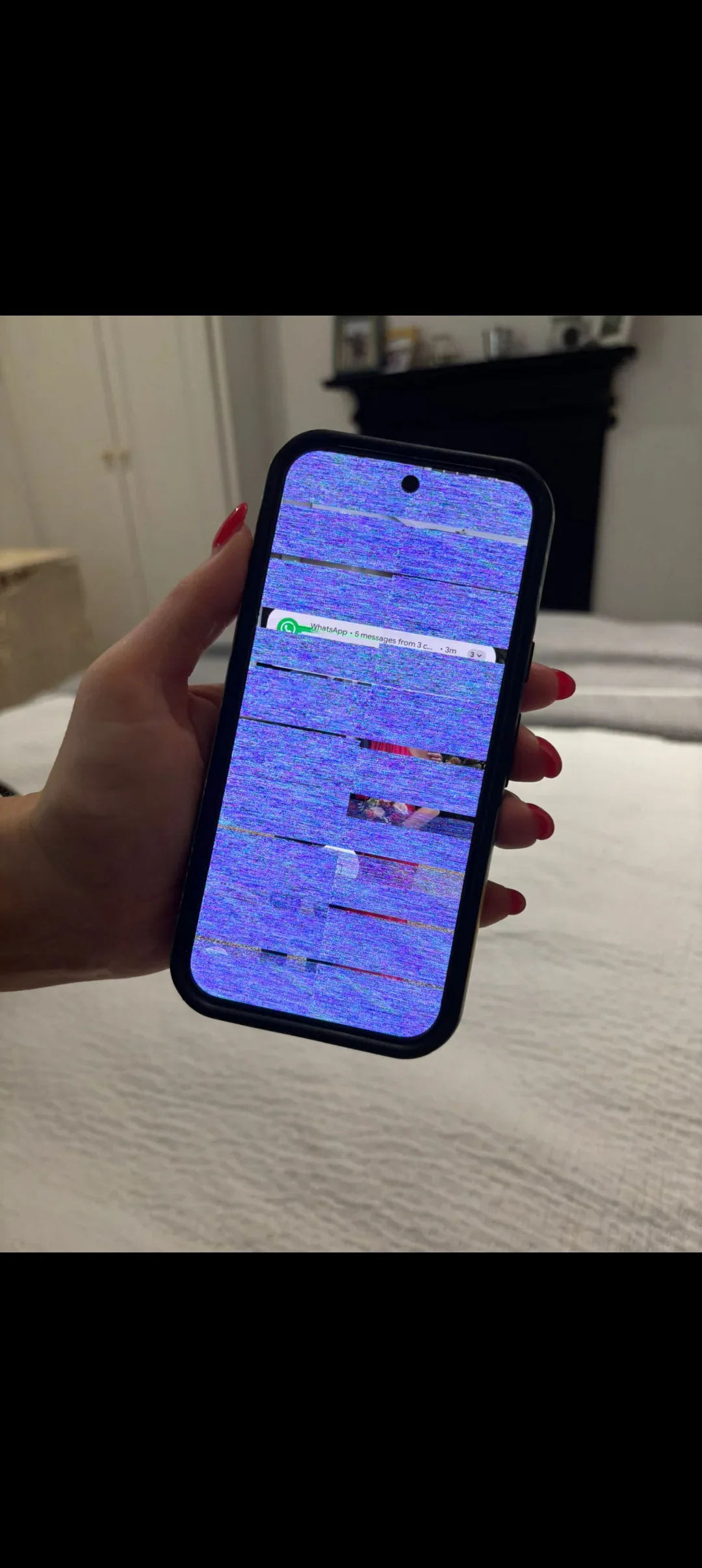 Galaxy S26 Ultra Kullanıcıları Mağdur: Ekran Sorunları Büyüyor — Samsung ekran sorunu, ekran renk bozulması, yazılım güncellemesi, teknik servis