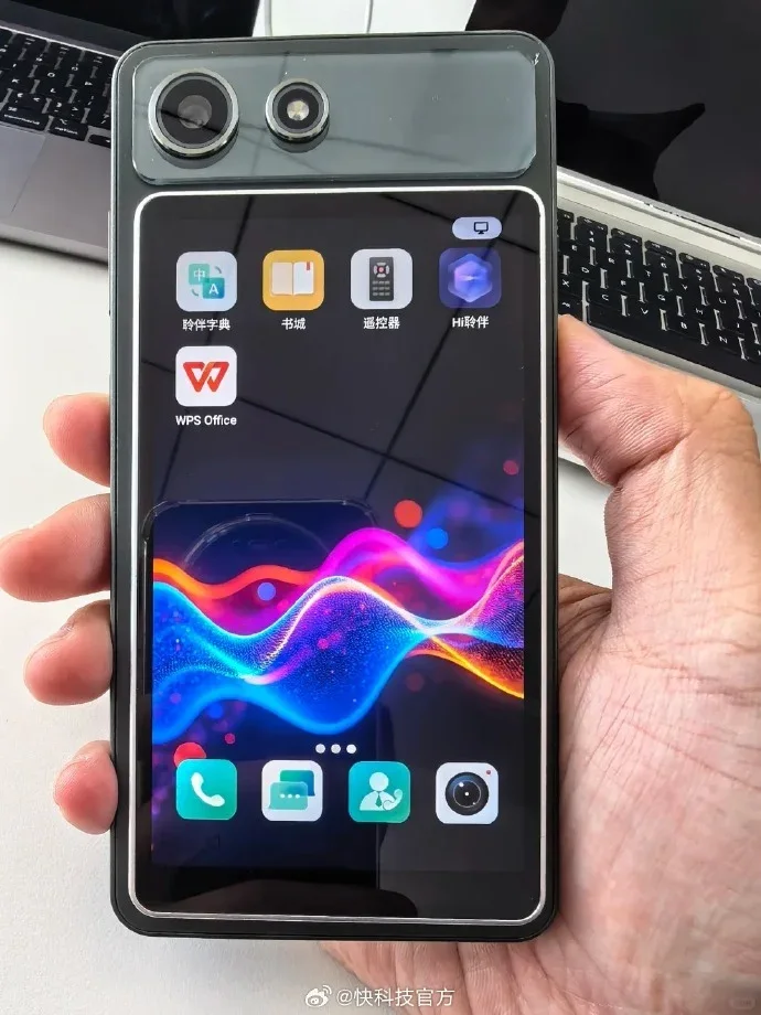 hisenseden-cilgin-telefon-hem-moduler-hem-e-ink-ekranli Hisense A10, e-ink telefon, modüler ekran, Android 16, Qualcomm QCM6690