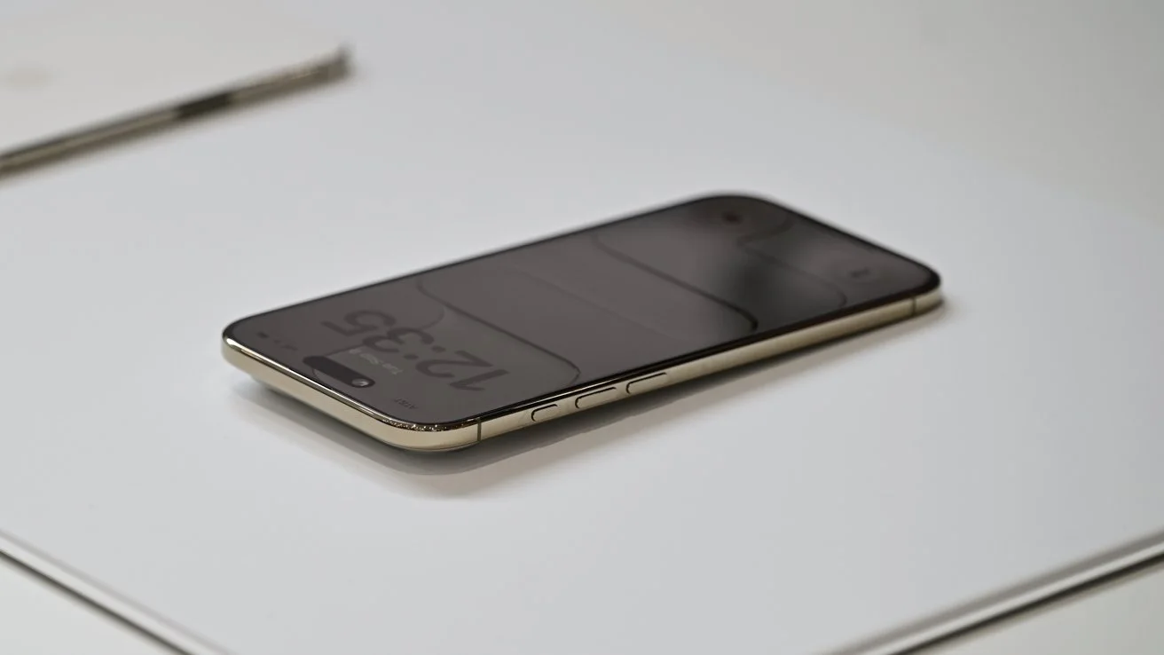iphone-20de-iphone-air-esintileri-cam-tasarim-ve-daha-iyi-sogutma featured image