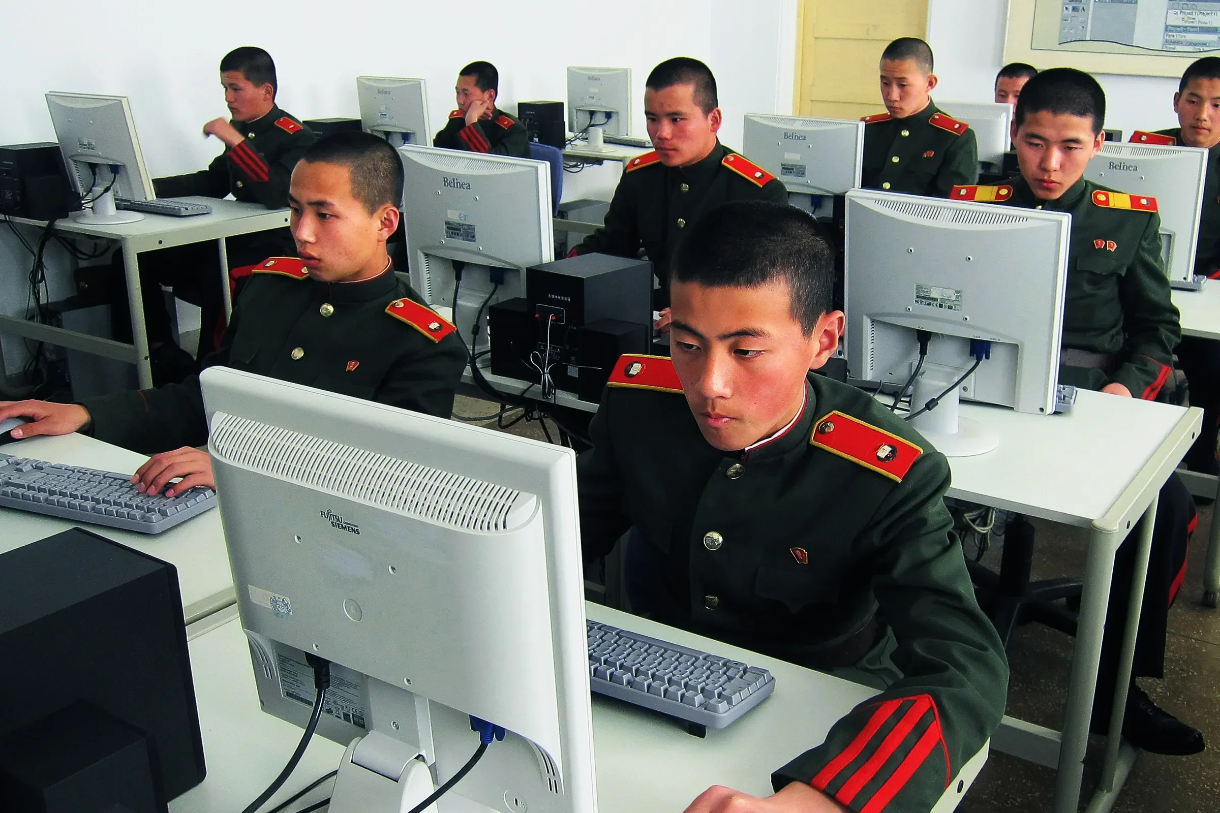 kuzey-koreli-hackerlar-yapay-zeka-araclari-gelistiriyor featured image