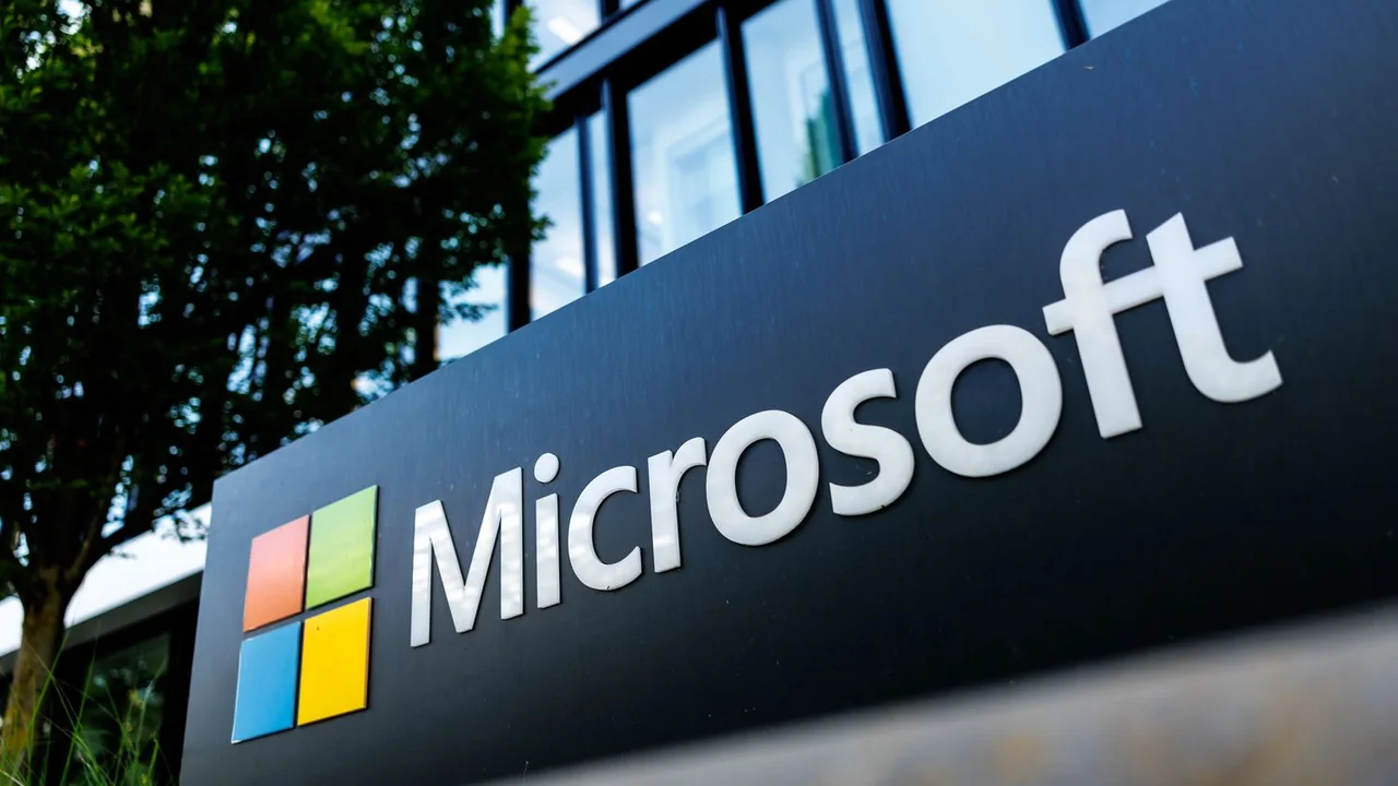 Microsoft Piyasa Değerini Bir Günde 450 Milyar Dolar Artırdı