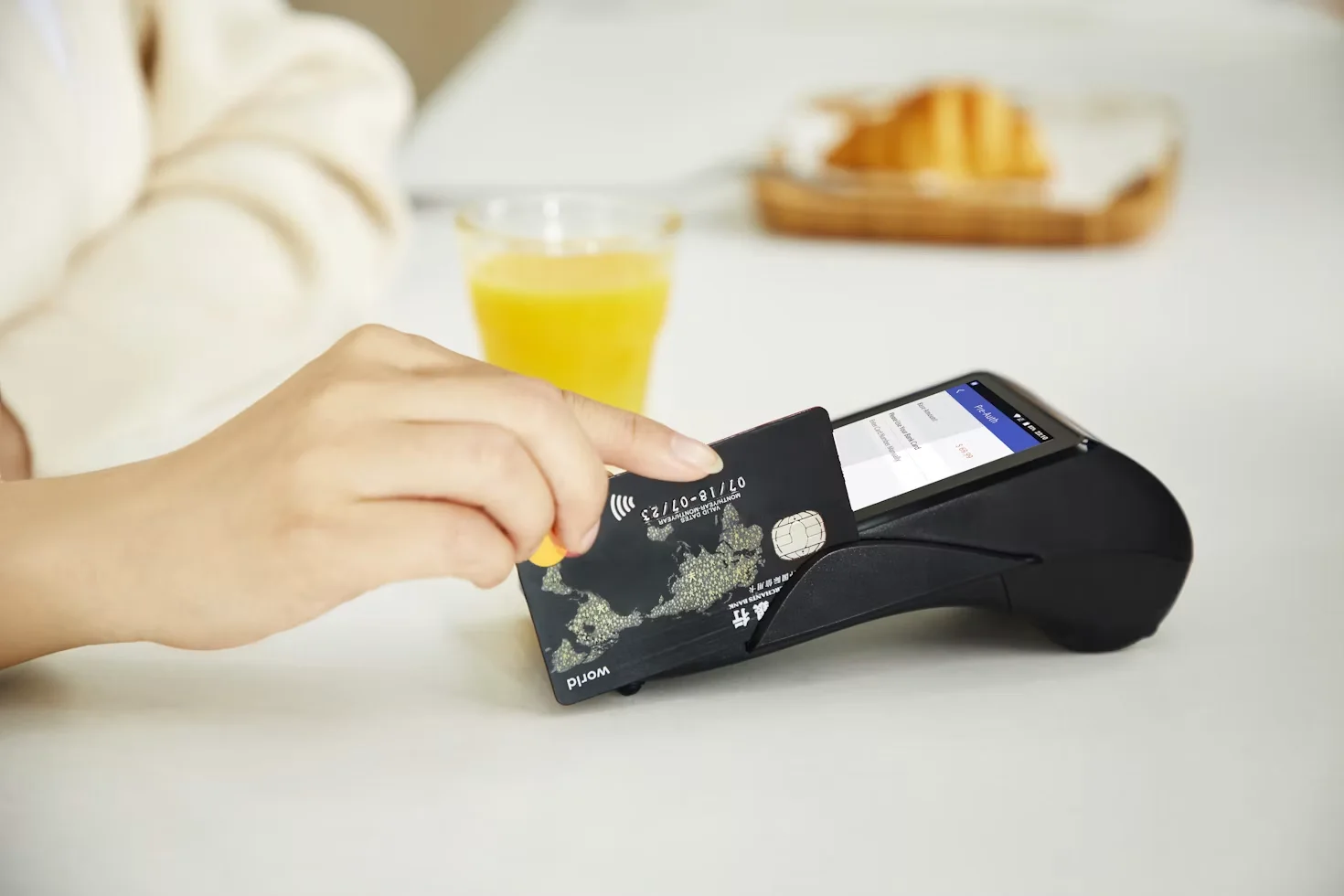 Süresi Dolmuş Kredi Kartlarında Güvenlik Açığı: Risk Büyük — süresi dolmuş kredi kartı, temassız ödeme güvenliği, EMV protokolü açığı, Visa kart güvenlik riski, kredi kartı dolandırıcılığı