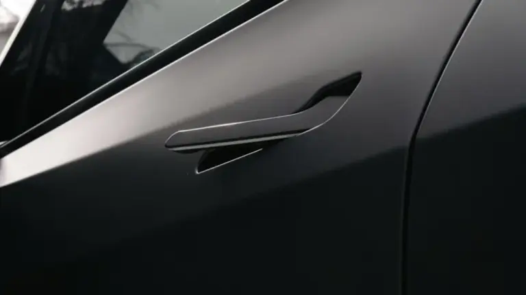 Tesla, Çin, otomobil, geri çağırma, kapı kolu