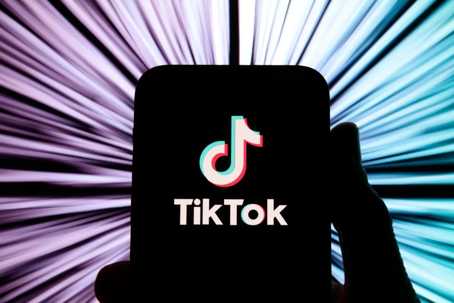 tiktokta-mesajlasirken-para-gonderme-donemi-peer-to-peer-odeme-nedir featured image