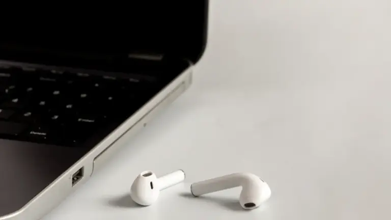 2026'nın İkinci Çeyreğinde En Çok Satan TWS Kulaklık Markaları Belli Oldu — TWS kulaklık pazarı, Apple pazar payı, kablosuz kulaklık satışları, açık tip kulaklıklar, Xiaomi pazar payı