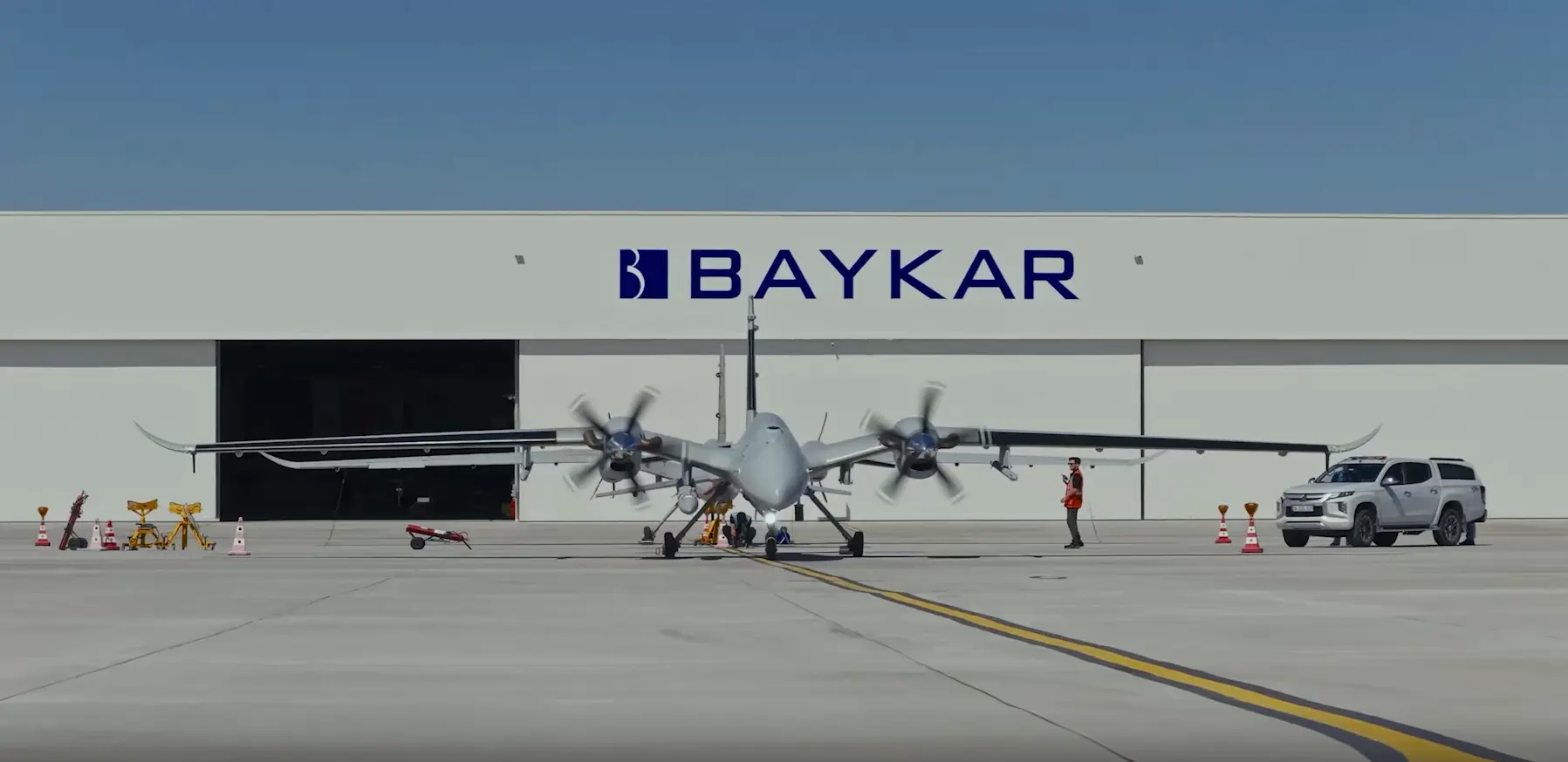 Bayraktar AKINCI, İHA-122 İle Tam İsabetle Vurdu