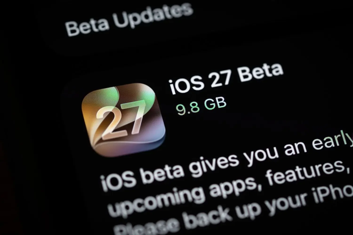 iOS 27.2 ve macOS Golden Gate 27.2 Genel Betaları Yayınlandı — iOS 27.2 herkese açık beta, Apple beta güncellemesi, yeni Sağlık uygulaması, Siri AI özellikleri
