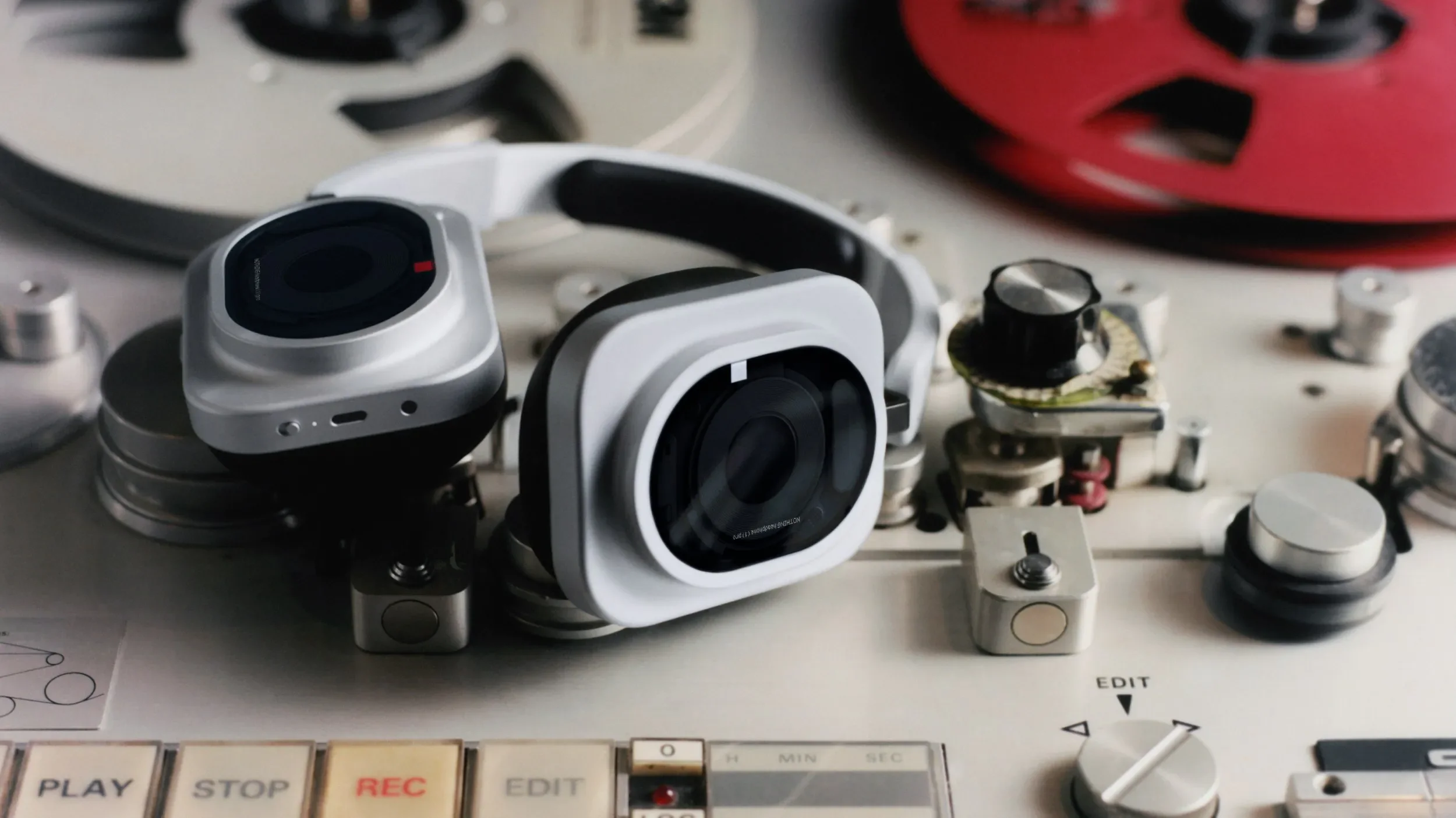 Nothing Headphone (1) Pro Tanıtıldı: Üçlü Sürücü ve 68 Saat Pil — aktif gürültü engelleme, kablosuz kulaklık, xMEMS sürücü, Bluetooth 6.1