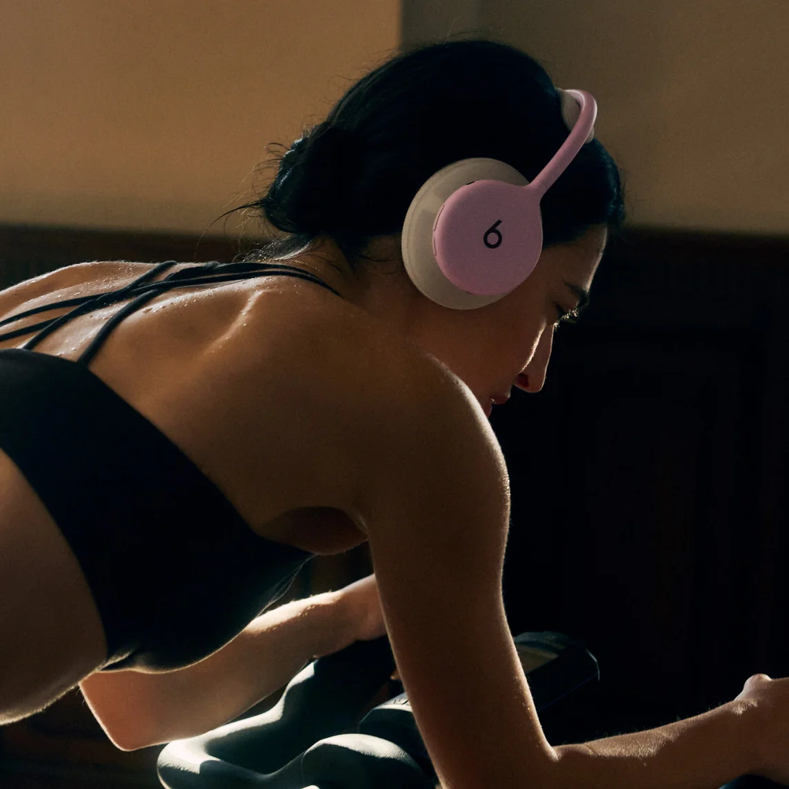 Yeni Beats 360 Modeli Türkiye'de: İşte Fiyatı ve Özellikleri — Beats 360 Türkiye fiyatı, yeni Beats kulaklık modelleri, Beats 360 aktif gürültü engelleme, Beats 360 teknik özellikleri, Beats 360 renk seçenekleri