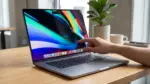 Yeni MacBook Sızdırıldı: İşte Detaylar — MacBook Ultra çıkış tarihi, OLED ekranlı MacBook Pro, Apple yeni MacBook sızıntıları, MacBook Ultra fiyat beklentisi, dokunmatik ekranlı MacBook