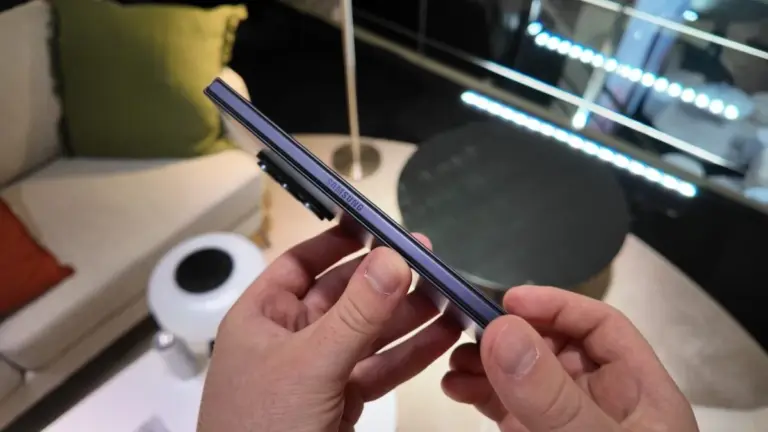 Samsung telefon fiyatları bellek çipi krizi nedeniyle yükseliyor